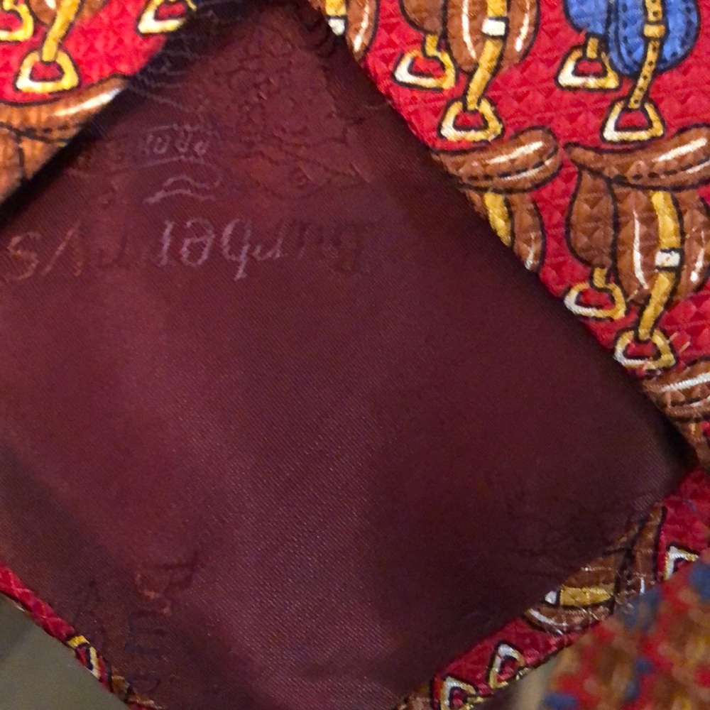 Burberry silk gorgeous tie - Picture 2 of 6